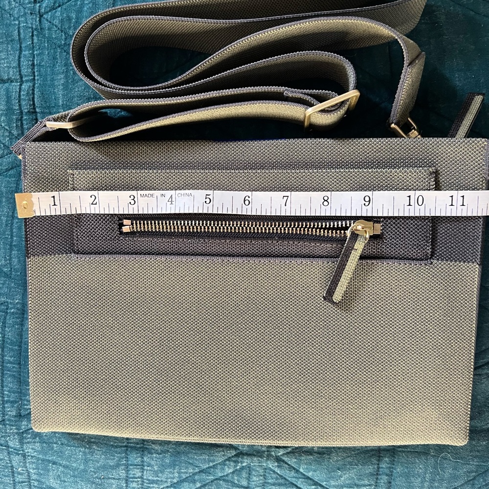 Rothy’s dual zip cross body- SAGE (like new)